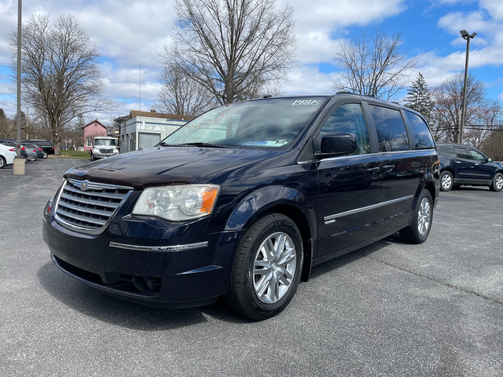 photo of 2010 Chrysler Town & Country Touring